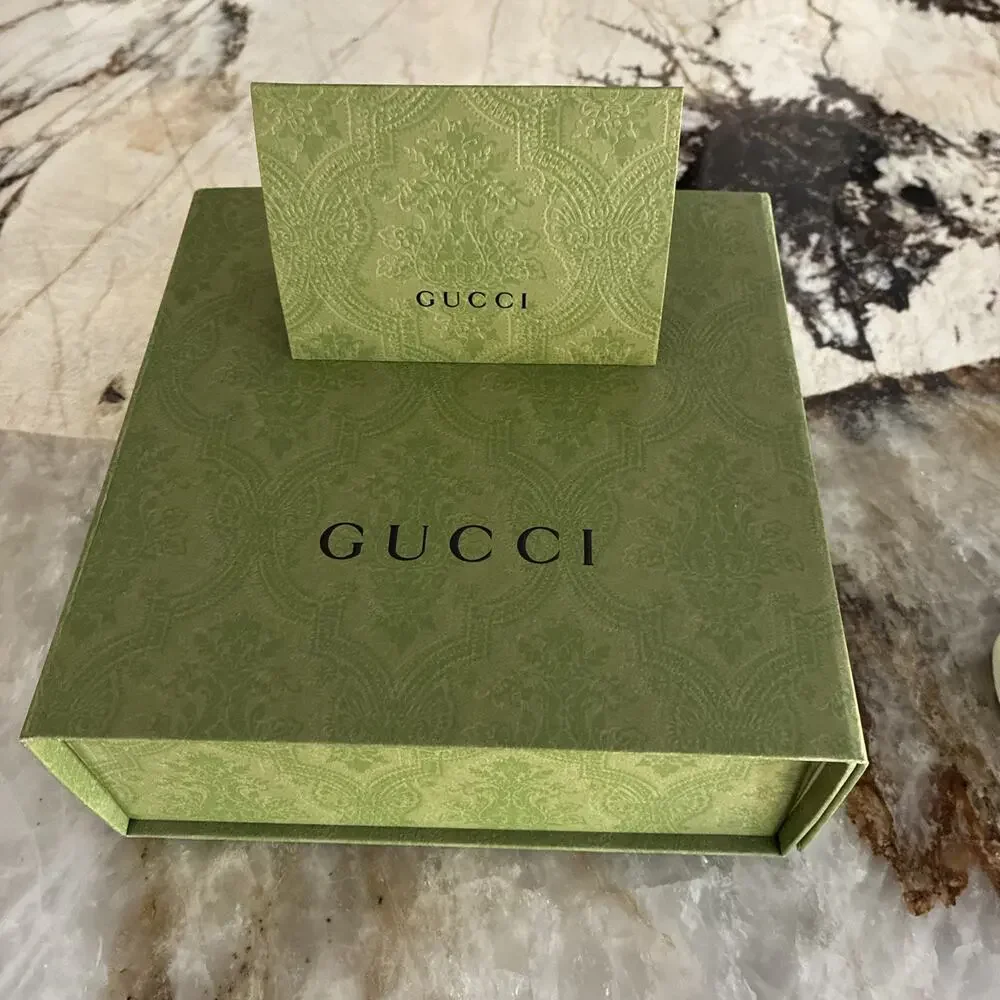 GUCCI EMPTY Embossed Green Gift BOX Hinged Magnetic Lid 7.5 X 7.5 X 4.5